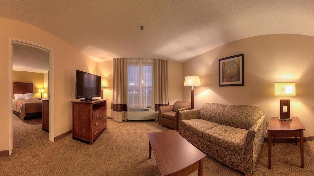 Comfort Inn & Suites Santee I-95 מראה חיצוני תמונה