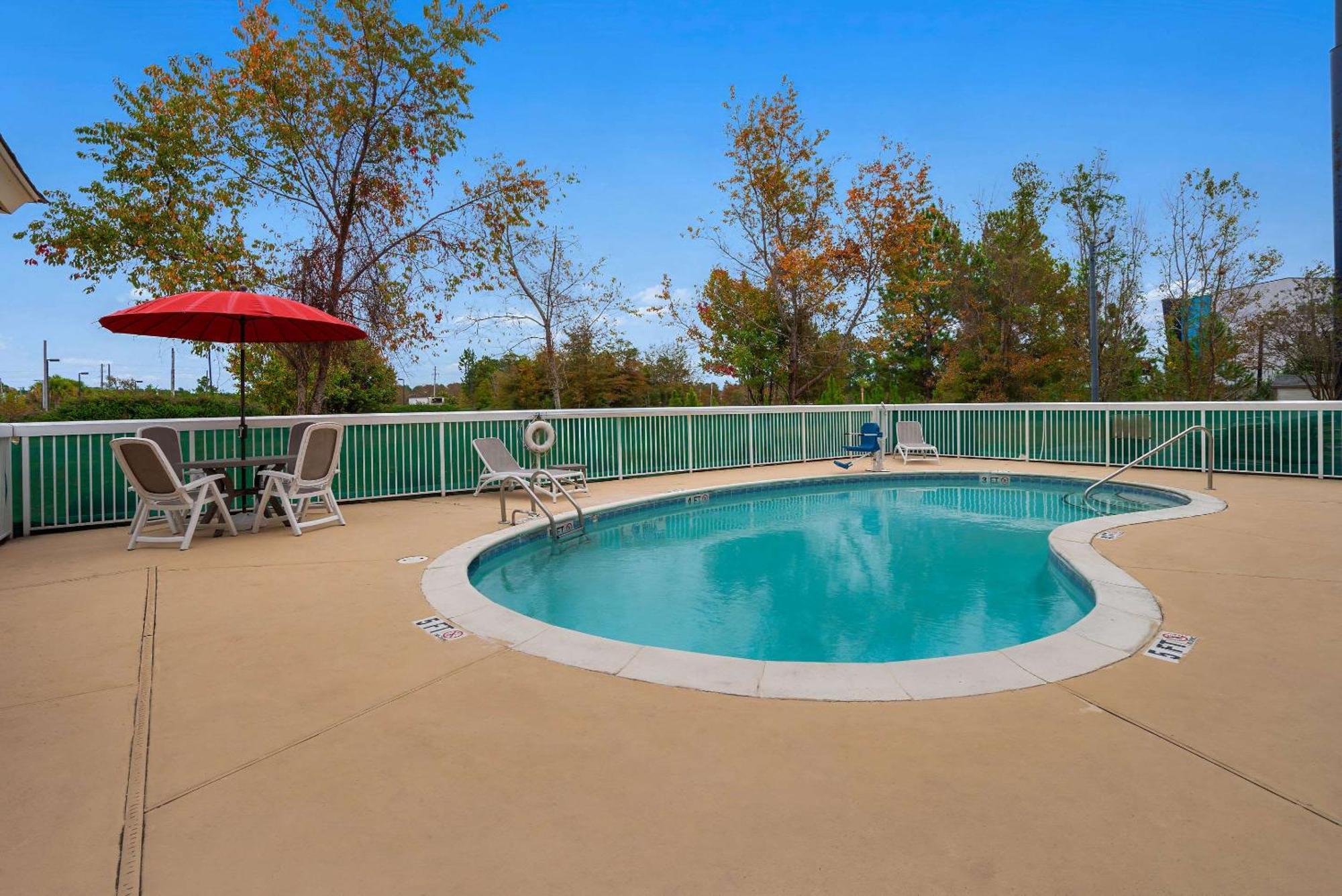 Comfort Inn & Suites Santee I-95 מראה חיצוני תמונה
