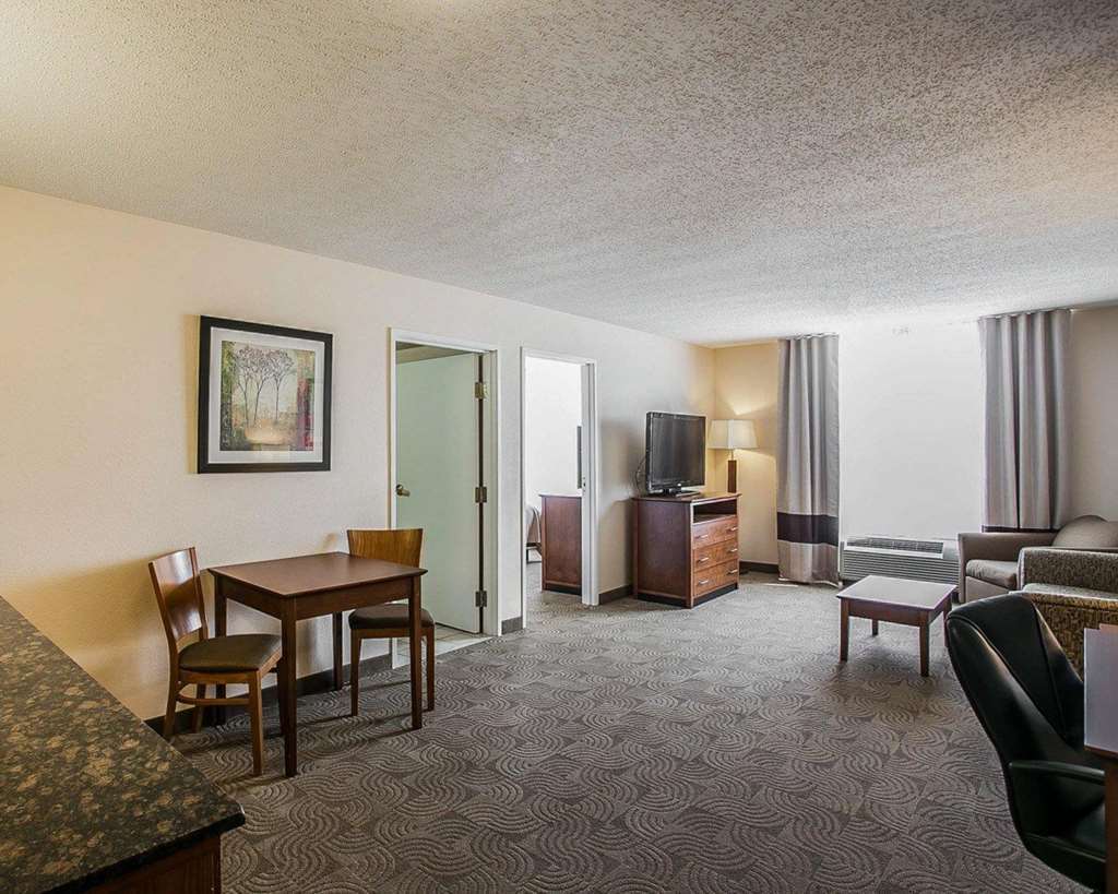 Comfort Inn & Suites Santee I-95 חדר תמונה